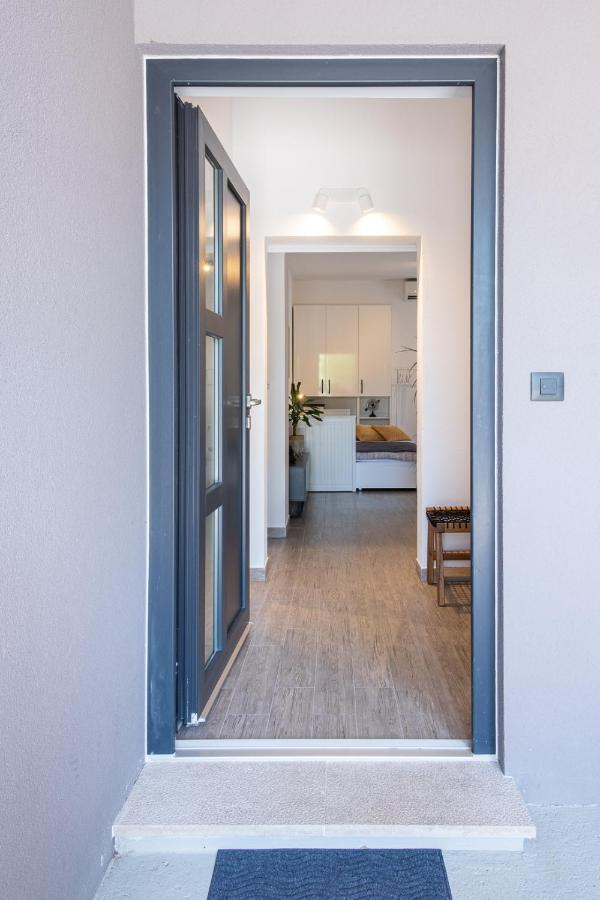 Studio Apartment Les - 4 Min Walk From Amphiteatre Pula Exterior photo
